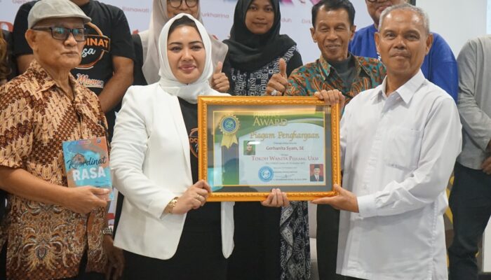 Peduli UMKM, Gerhanita Syam Raih Penghargaan Profas Award